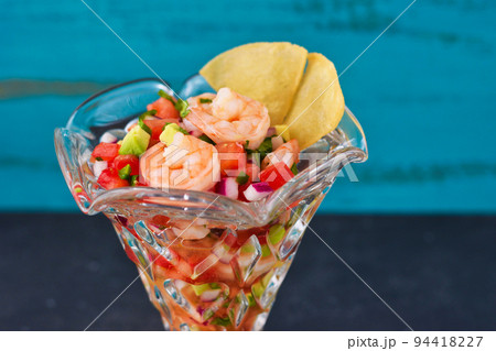 メキシコ料理のセビーチェ 94418227