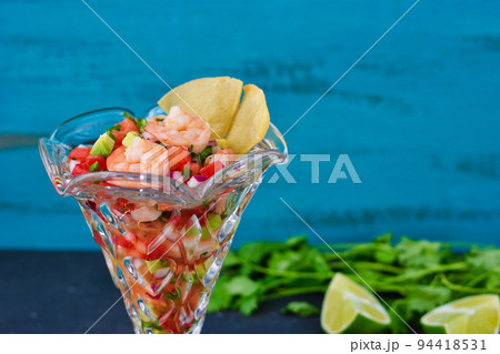 メキシコ料理のセビーチェ 94418531