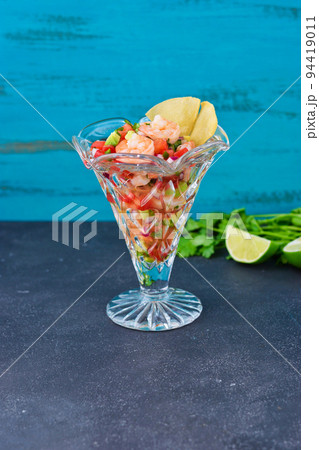 メキシコ料理のセビーチェ 94419011