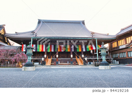 桜咲く佛光寺の春　2022年 94419216