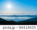 雲海に浮かぶ太陽 94419435