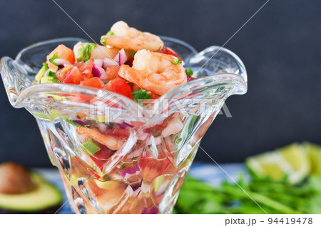 メキシコ料理のセビーチェ 94419478