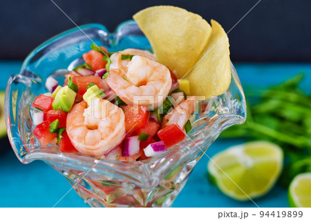 メキシコ料理のセビーチェ 94419899