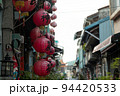 台南（台湾）にある神農街という老街の町並み 94420533