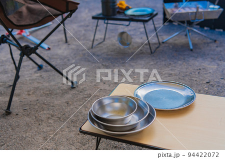 キャンプ道具 イメージ素材 94422072