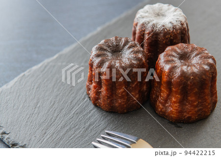 ケーキ カヌレ テーブルウエア デザート素材 94422215