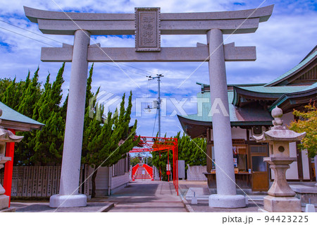 二日間しか渡れない津島神社 二日間しか営業しない駅 JR津島ノ宮駅 二日間しか渡れない津島神社 二日間しか営業しない駅 JR津島ノ宮駅 94423225