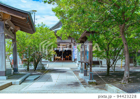 二日間しか渡れない津島神社　二日間しか営業しない駅　JR津島ノ宮駅 94423228
