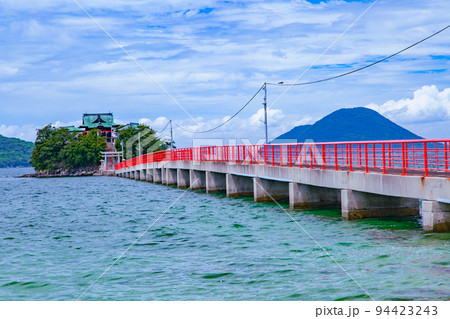 二日間しか渡れない津島神社　二日間しか営業しない駅　JR津島ノ宮駅 94423243