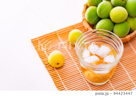 梅酒　うめしゅ　【 女性 に 人気 の アルコール 】 94423447