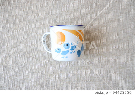 ベトナムのレトロなホーローカップ～小鳥～ 94425556