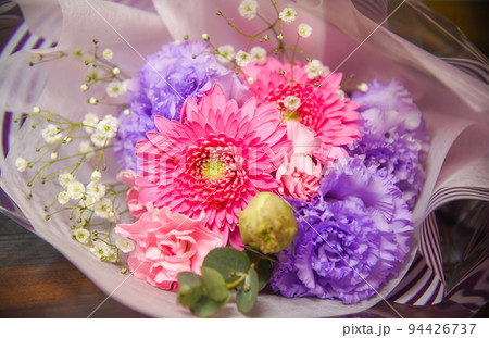 花束 贈り物 ピンク紫系 花束 贈り物 ピンク紫系 94426737