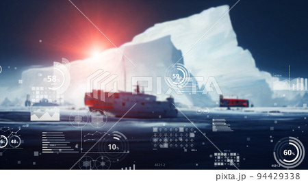 砕氷船と極地探査　バナー・広告向け横長ビジュアル 94429338