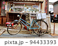 レトロ感じる懐かしの自転車 94433393