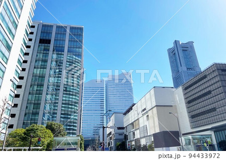 横浜 みなとみらい駅前の風景 横浜 みなとみらい駅前の風景 94433972