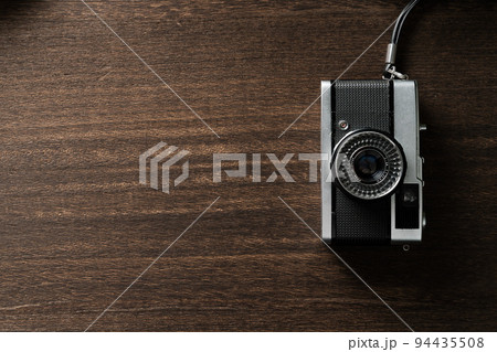古いフィルムカメラ 94435508