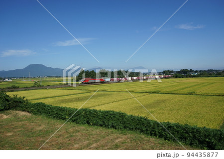 水田地帯を走る東北本線 水田地帯を走る東北本線 94435877