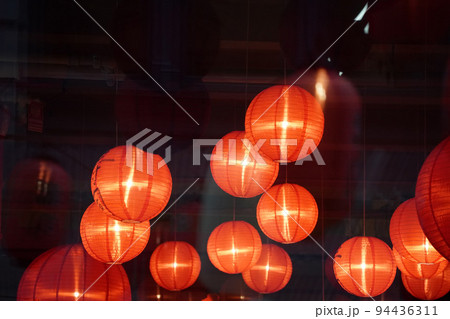 new york city chinatown chinese lanterns detail 94436311