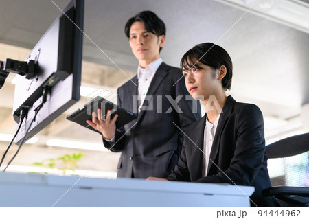 ビジネスパーソン 94444962