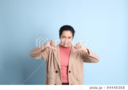 Woman in Pink 94446368