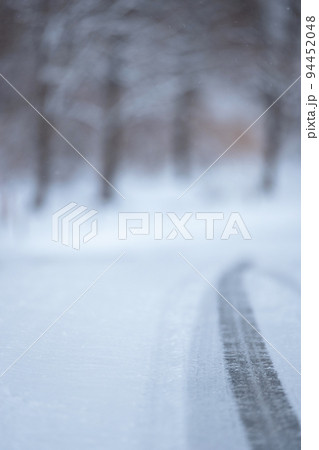 雪道・アイスバーン (蒜山高原) 雪道・アイスバーン (蒜山高原) 94452048