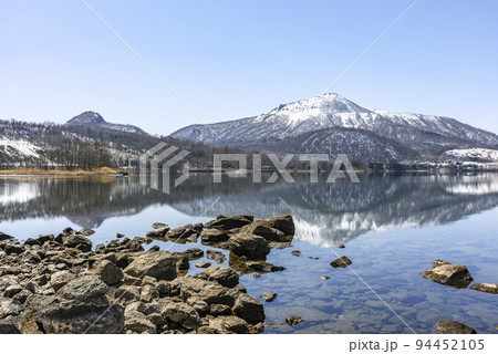 有珠山、昭和新山と洞爺湖 壮瞥町 有珠山、昭和新山と洞爺湖 壮瞥町 94452105