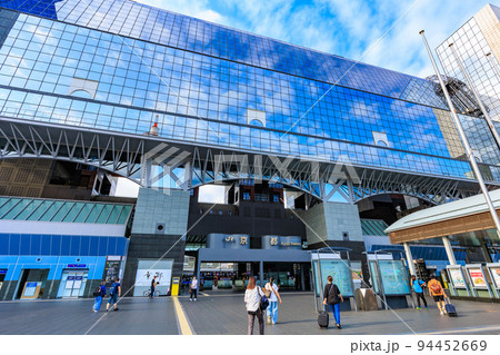 京都府　京都駅周辺の都市風景　京都駅 94452669