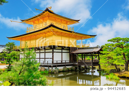 京都 京都市北区にある 金閣寺 舎利殿 金閣 京都 京都市北区にある 金閣寺 舎利殿 金閣 94452685