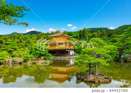 京都 京都市北区にある 金閣寺 舎利殿 金閣 京都 京都市北区にある 金閣寺 舎利殿 金閣 94452700