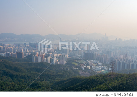 a hazy day looking toward Victoria from kowloon peak 8 May 2022 a hazy day looking toward Victoria from kowloon peak 8 May 2022 94455433