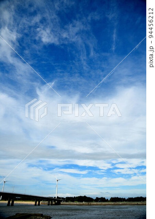 台風一過の青空 94456212