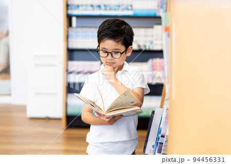 図書室　撮影協力：中央工学校附属日本語学校 94456331
