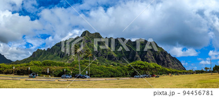 Kualoa mountain range panoramic view, famous filming location on Oahu island, Hawaii 94456781