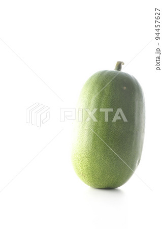 冬瓜を白背景で撮影 冬瓜を白背景で撮影 94457627