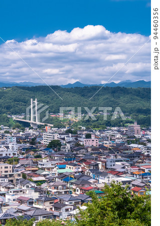 《埼玉県》秩父中心街の街並み・羊山公園見晴らしの丘の眺め 《埼玉県》秩父中心街の街並み・羊山公園見晴らしの丘の眺め 94460356