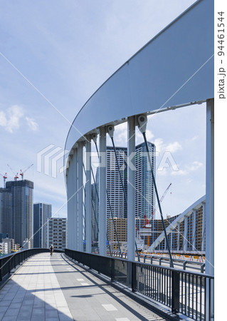 【東京都】築地大橋と隅田川の景観 【東京都】築地大橋と隅田川の景観 94461544