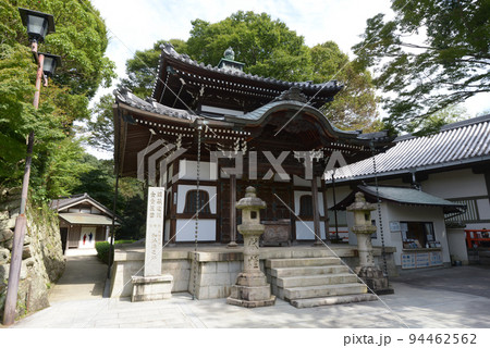 朝護孫子寺　経蔵堂　奈良県生駒郡信貴山 94462562