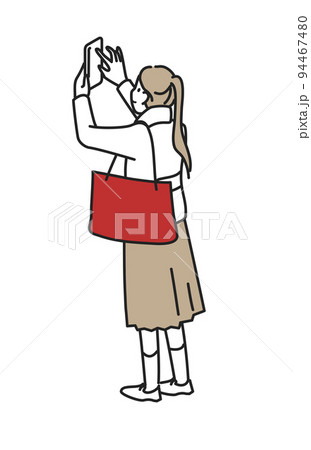 クリスマスの女性 94467480