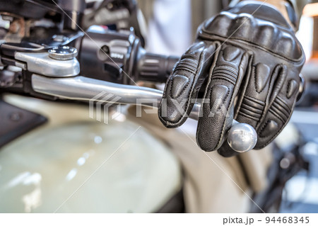 東京ツーリング 男性ライダーのイメージカット 東京ツーリング 男性ライダーのイメージカット 94468345