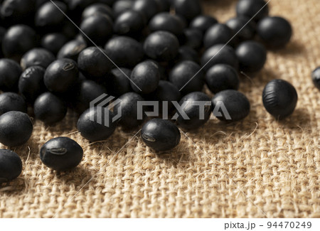 黒豆 94470249