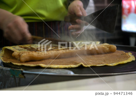 煎餅餜子　中国食屋台　中華風クレープ 94471346