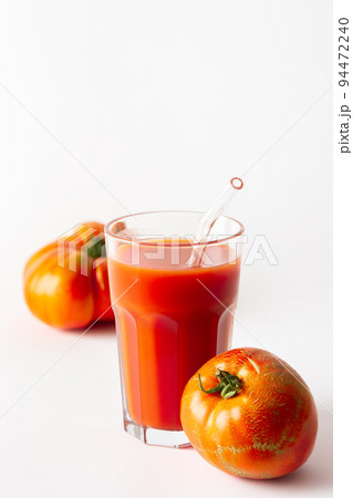 Freshly squeezed tomato juice Freshly squeezed tomato juice 94472240