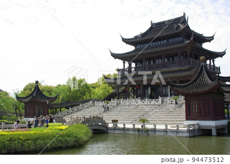 中国蘇州 盤門景区の光景 蘇州城に唯一現存する城門 瑞光塔や壮大な庭園が見どころ 中国蘇州 盤門景区の光景 蘇州城に唯一現存する城門 瑞光塔や壮大な庭園が見どころ 94473512