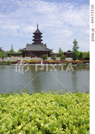 中国蘇州 盤門景区の光景 蘇州城に唯一現存する城門 瑞光塔や壮大な庭園が見どころ 中国蘇州 盤門景区の光景 蘇州城に唯一現存する城門 瑞光塔や壮大な庭園が見どころ 94473530