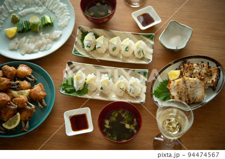 マゴチづくしの食卓(薄造り、昆布締め、握り、塩焼き、あら汁) マゴチづくしの食卓(薄造り、昆布締め、握り、塩焼き、あら汁) 94474567