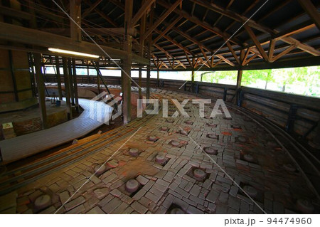 日本の近代化を下支えした…ホフマン式の煉瓦窯 日本の近代化を下支えした…ホフマン式の煉瓦窯 94474960