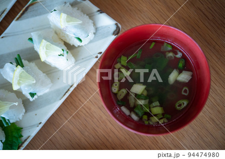 マゴチのあら汁とお寿司 94474980