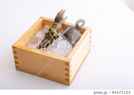 わさびとおろし金 94475155