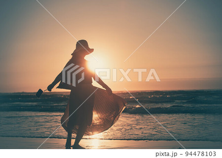 夕暮れの日本海 夕暮れの日本海 94478103