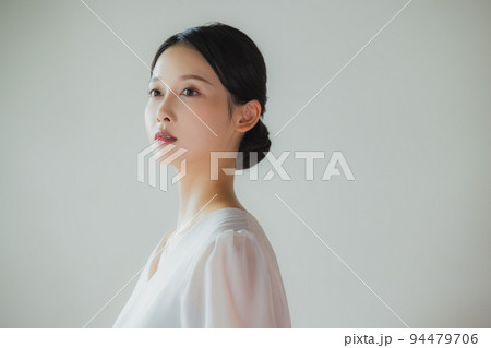 女性　ビューティ　 94479706